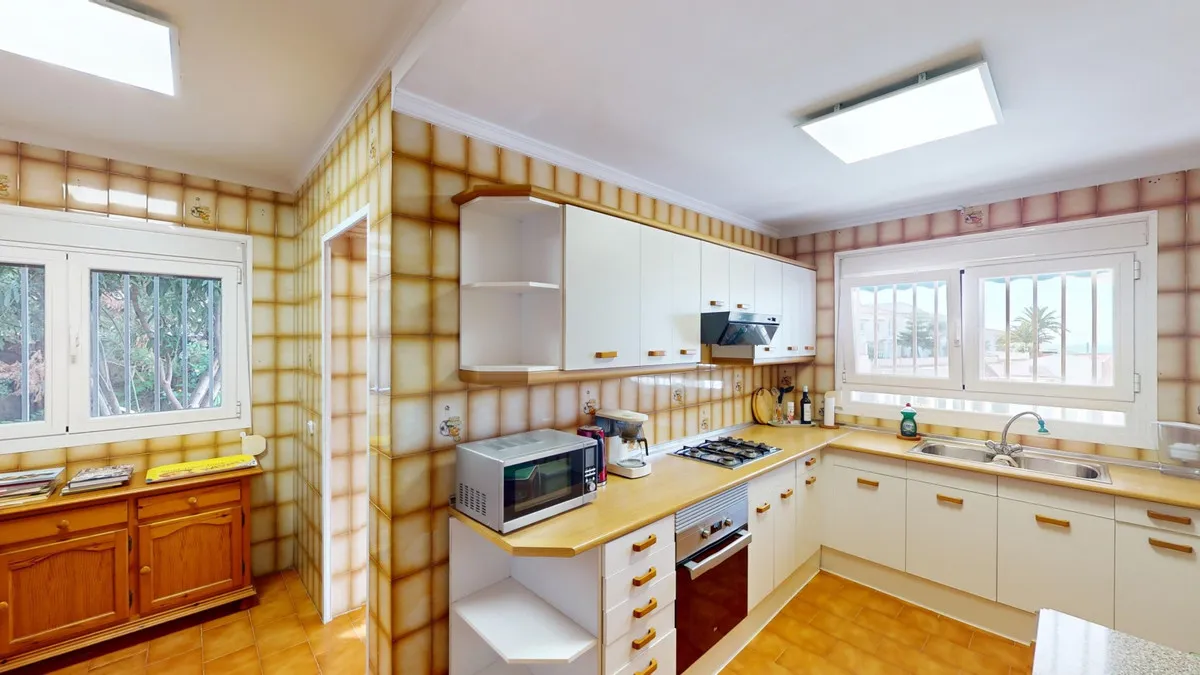 ec68b42c-c797-448e-8525-943a78f6520a