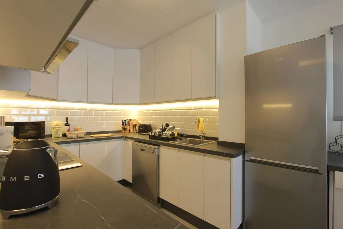 ed1d8759-f58f-4ce8-b96f-0622444518f6