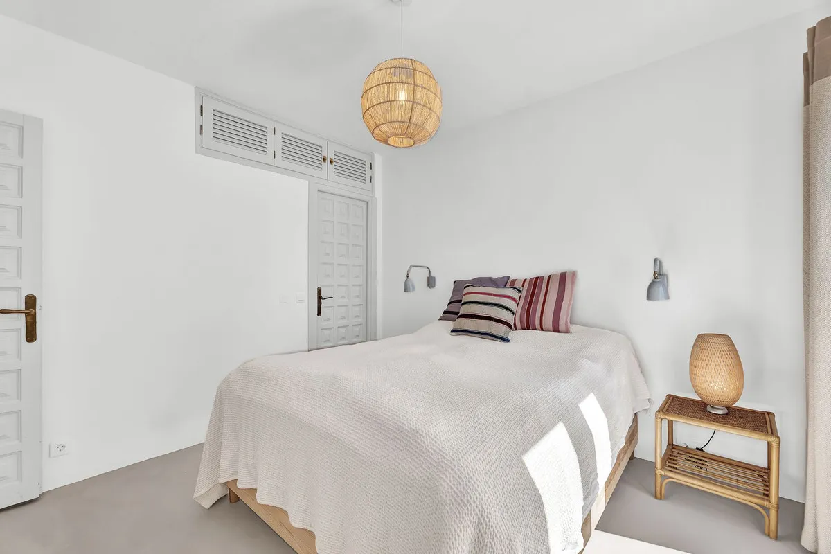 9c5a804d-5324-4ba7-a8bd-235bbe4b5652