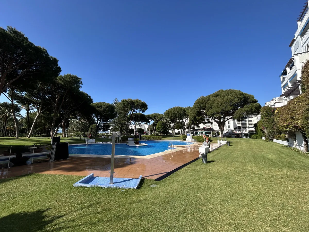 0afbcc96-c733-48c4-88ee-de5f15e4b041