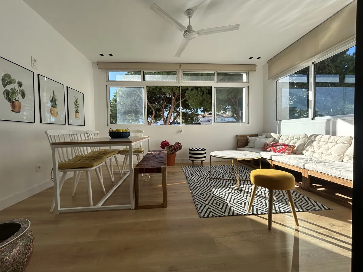 3f526b19-1bb2-4e23-9e3a-b18e7c4cff89