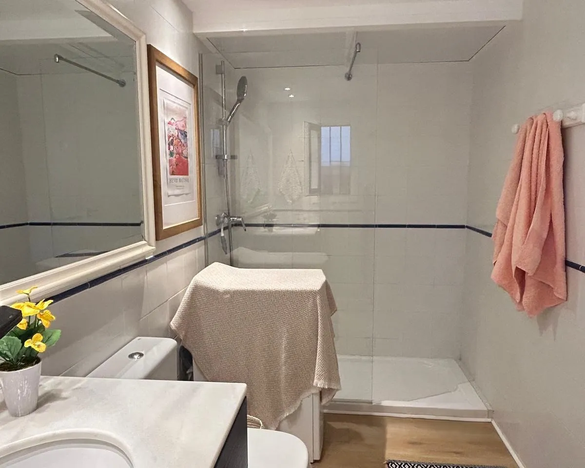 821b93c1-022e-4299-8b61-c43eb9b6b977