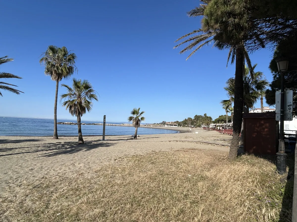 87b71cb7-b2fb-4f70-8a0f-8a85a54ffb0e