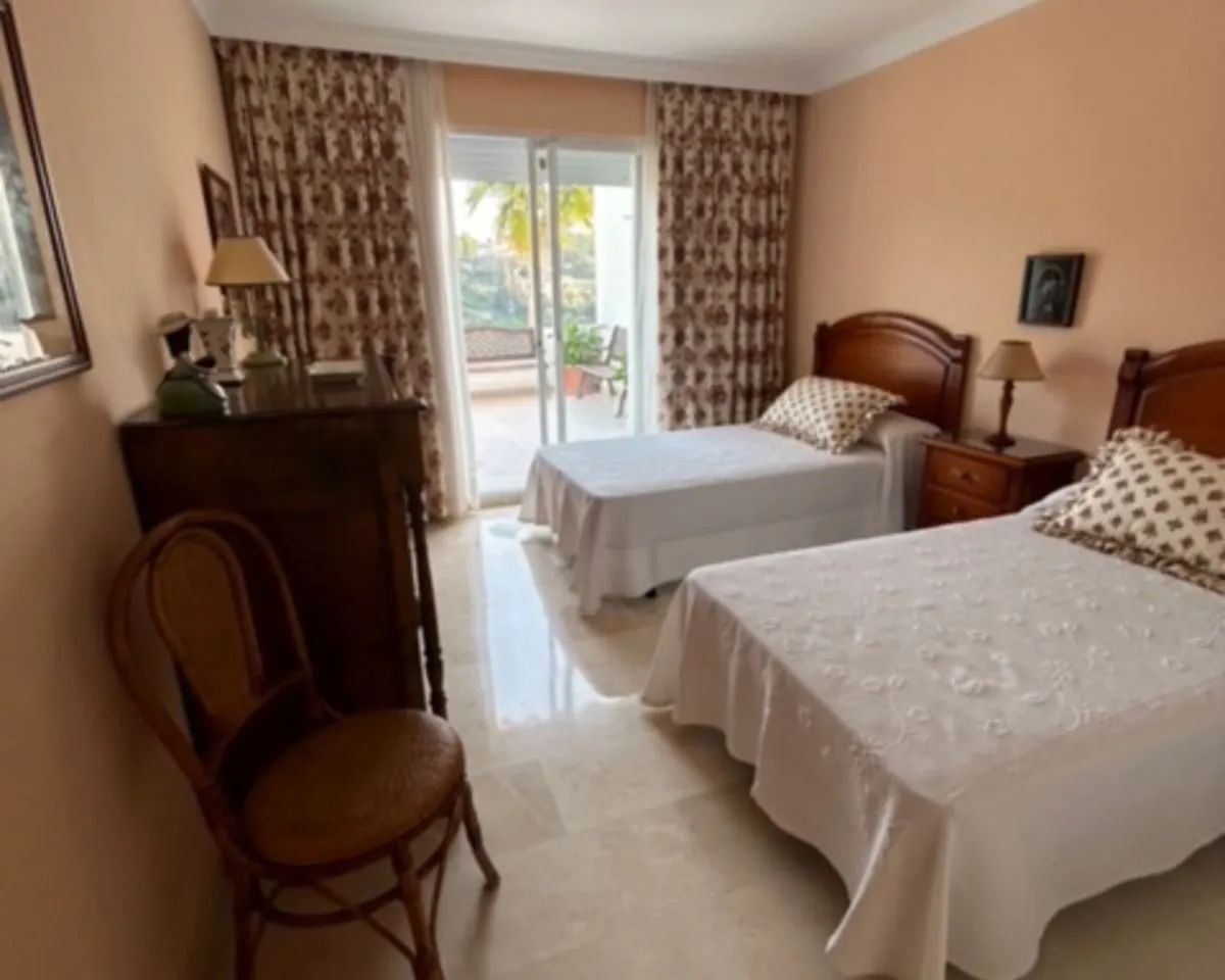 12630d3e-d79d-4d23-a0ce-480f930f3617