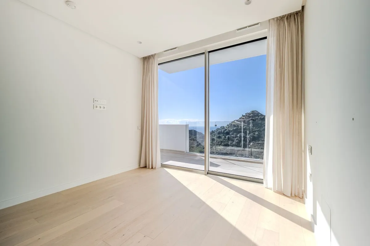 7803399f-b785-44f0-bf44-ab7e66a13ac9