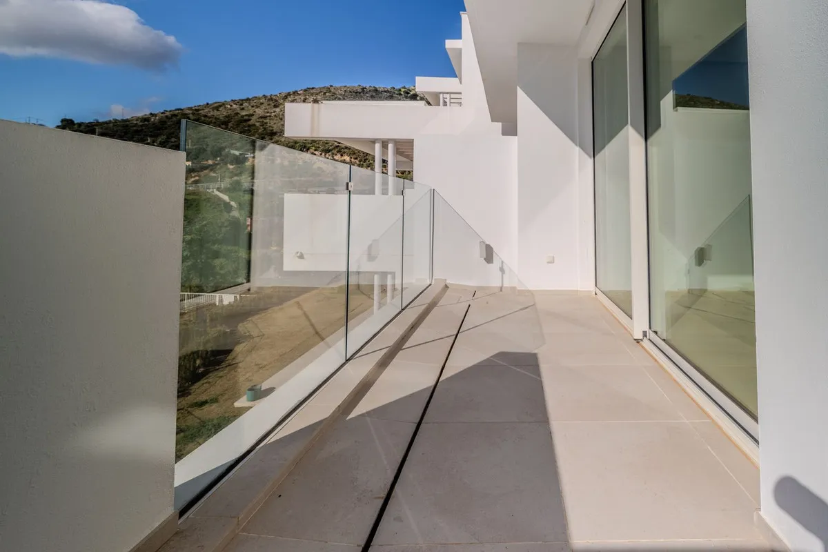 7daf3ec9-93cf-44c2-8074-4445f6c83a72