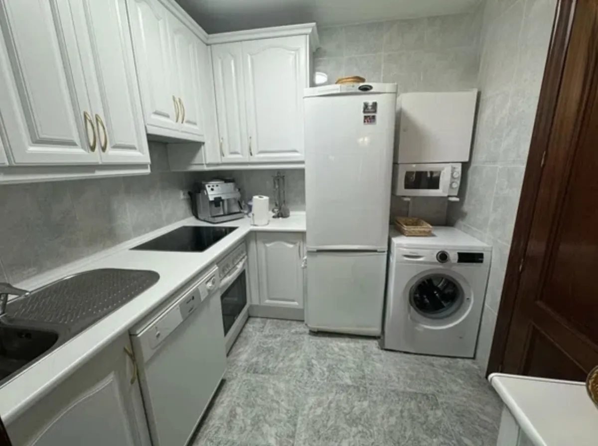 0f5dfedb-09ec-4e81-97ea-1a33c5f6f229