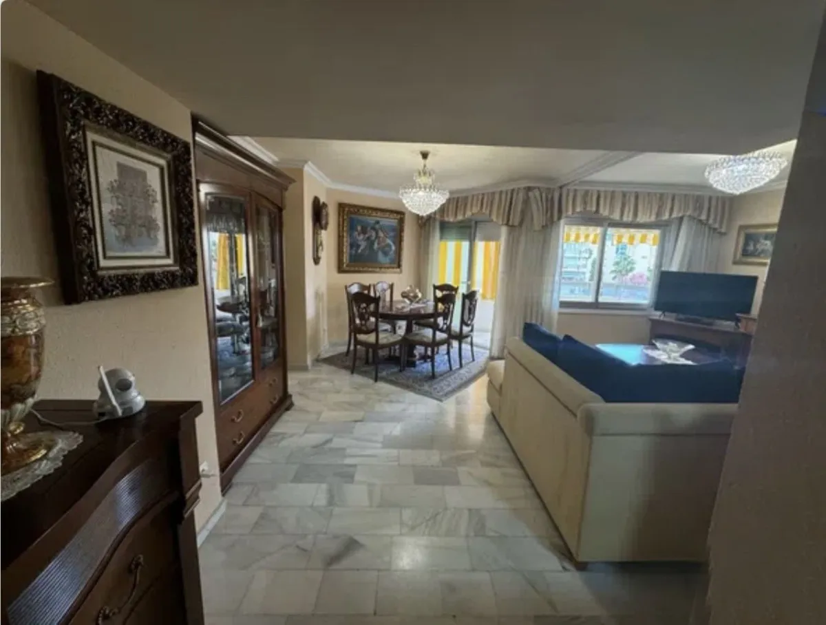 3109f4b8-f0b2-47ee-b402-10c0eedf133d