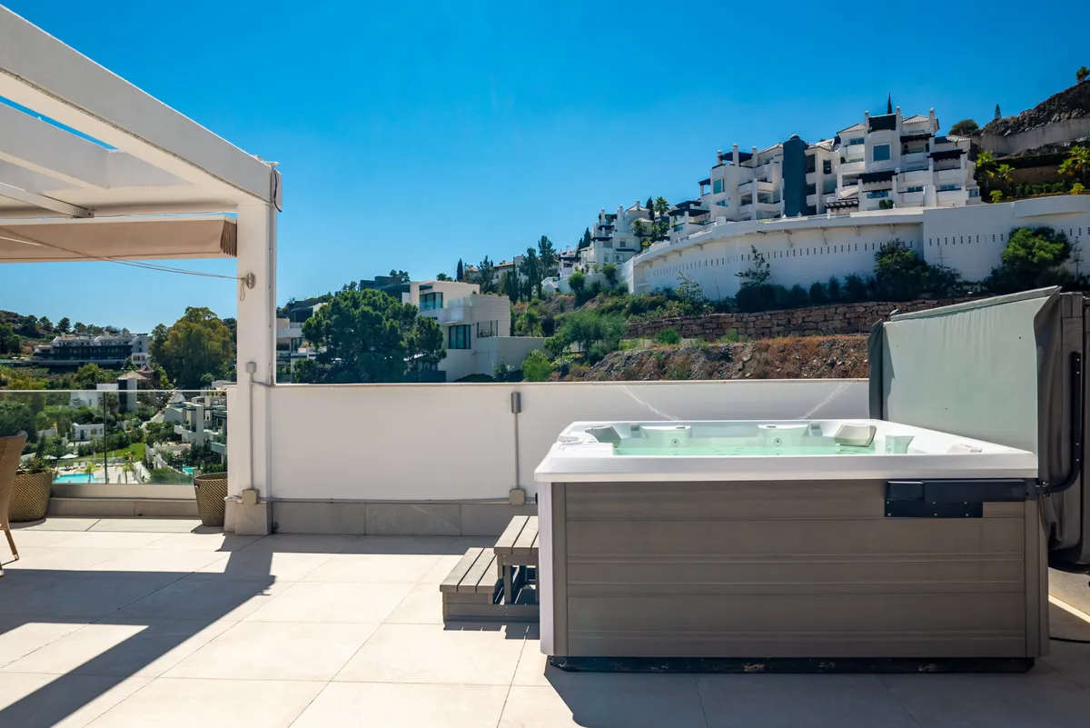 08118504-0b1d-4c51-9dda-2be70bb7f6ed