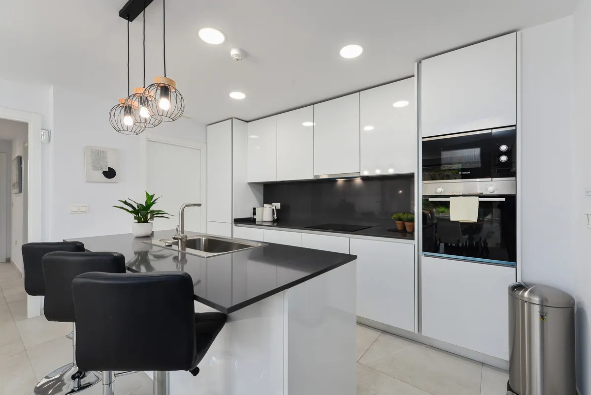 45e256c1-fe1d-46d5-9233-80b8c8f247ac