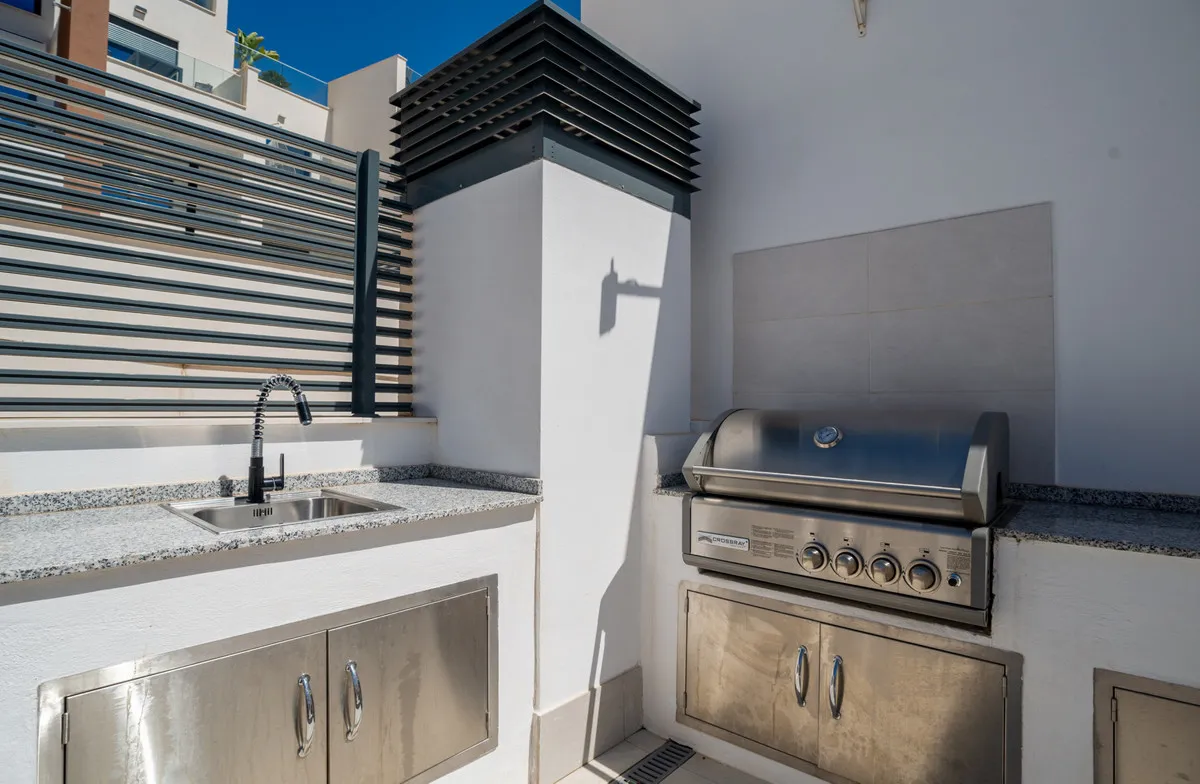 9e4266cb-fa29-4ddc-a87b-27675ec0e3f2