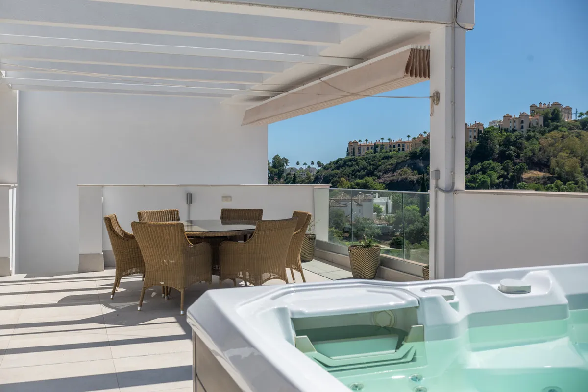 ff8321bf-5767-422a-a738-842b48c793ff