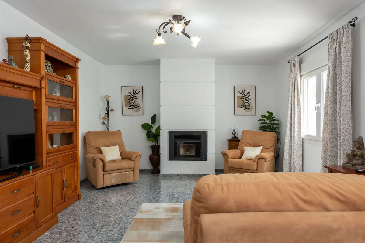 13dd50cb-de09-497b-81e5-b699254709dd