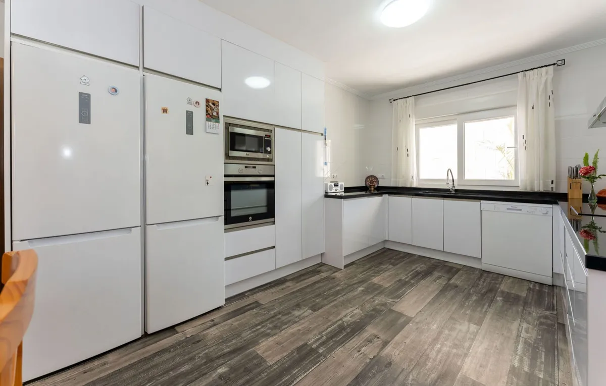 c60ea33b-c3ab-4c7c-ac76-a1caba4919cb