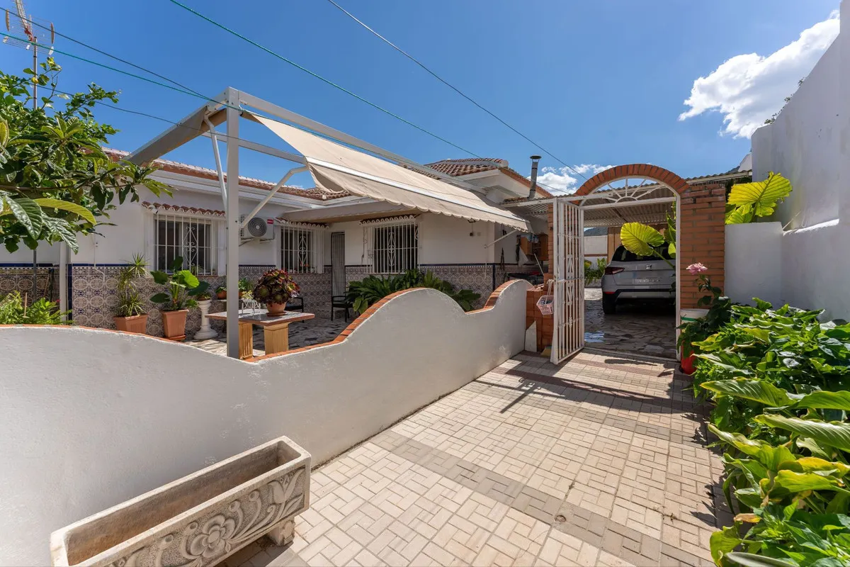 f8a1ef4c-e87d-42a9-a9ef-e77026e546a5