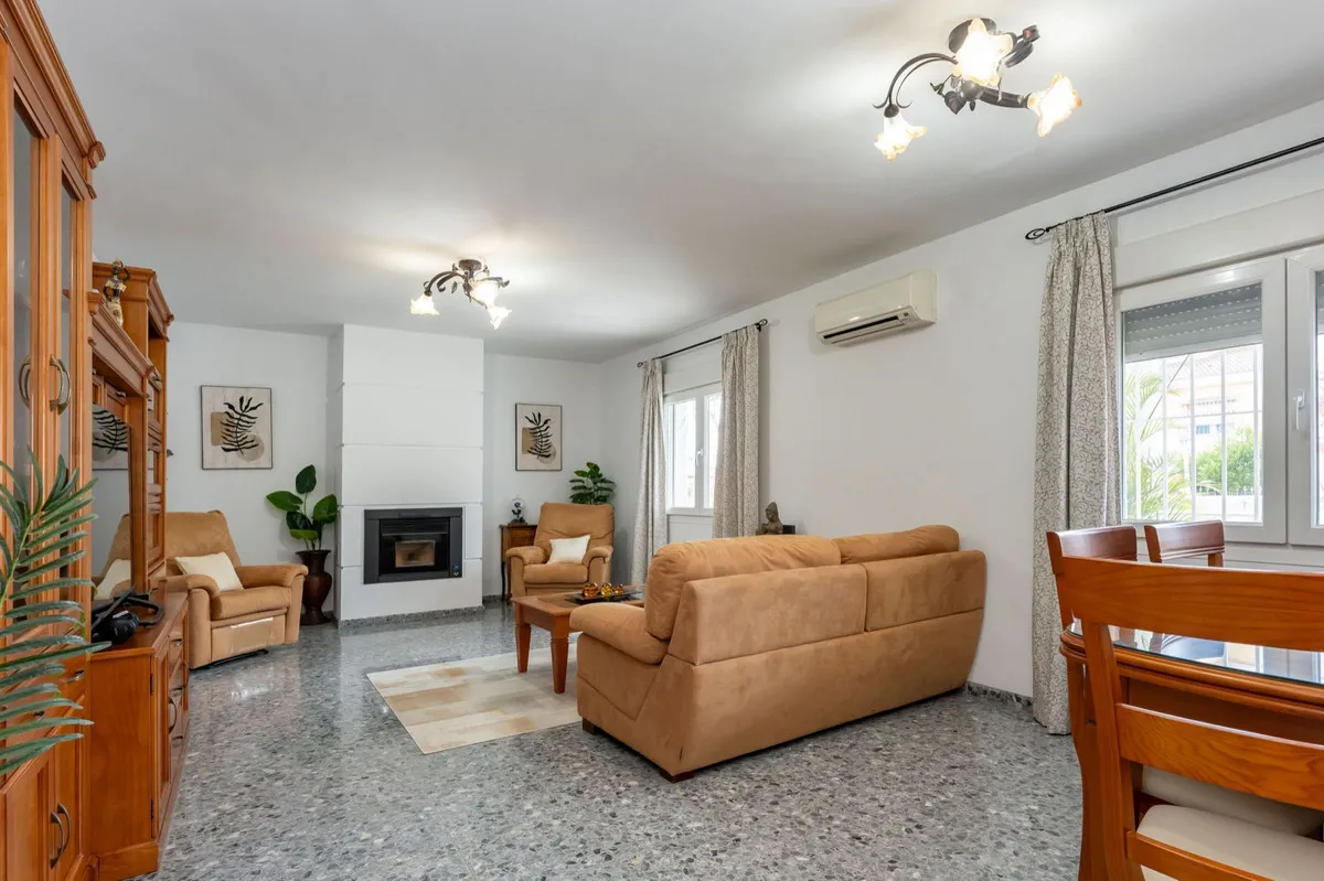 fd6baee0-78ff-42fb-ab29-e11b4bccbf92