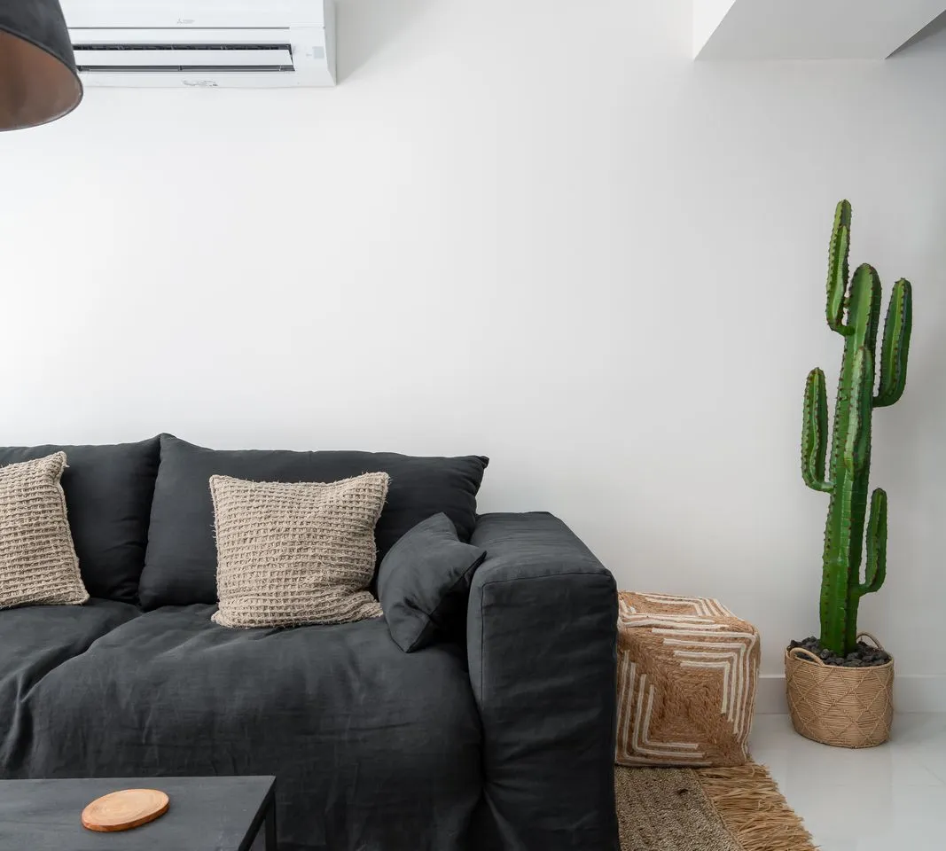 aa1ec579-2751-4ff7-9808-bbcbbcaaab97