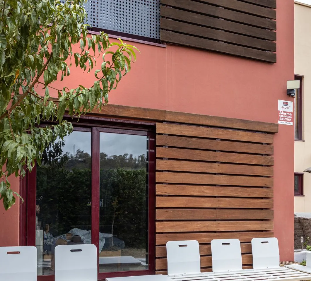 a4351336-9fdd-4266-b679-681fa6cf408e