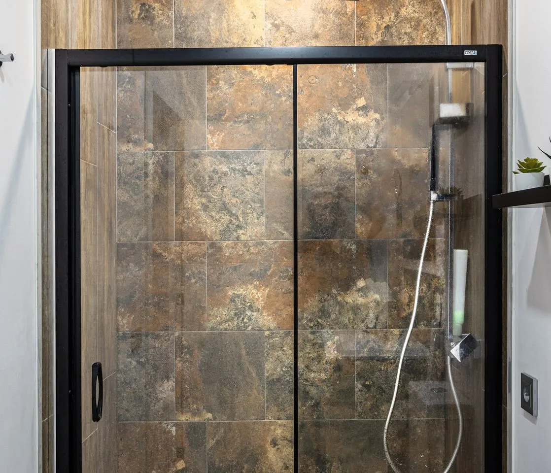 f36e6bd3-813e-4d79-a421-1c82dfa67c84