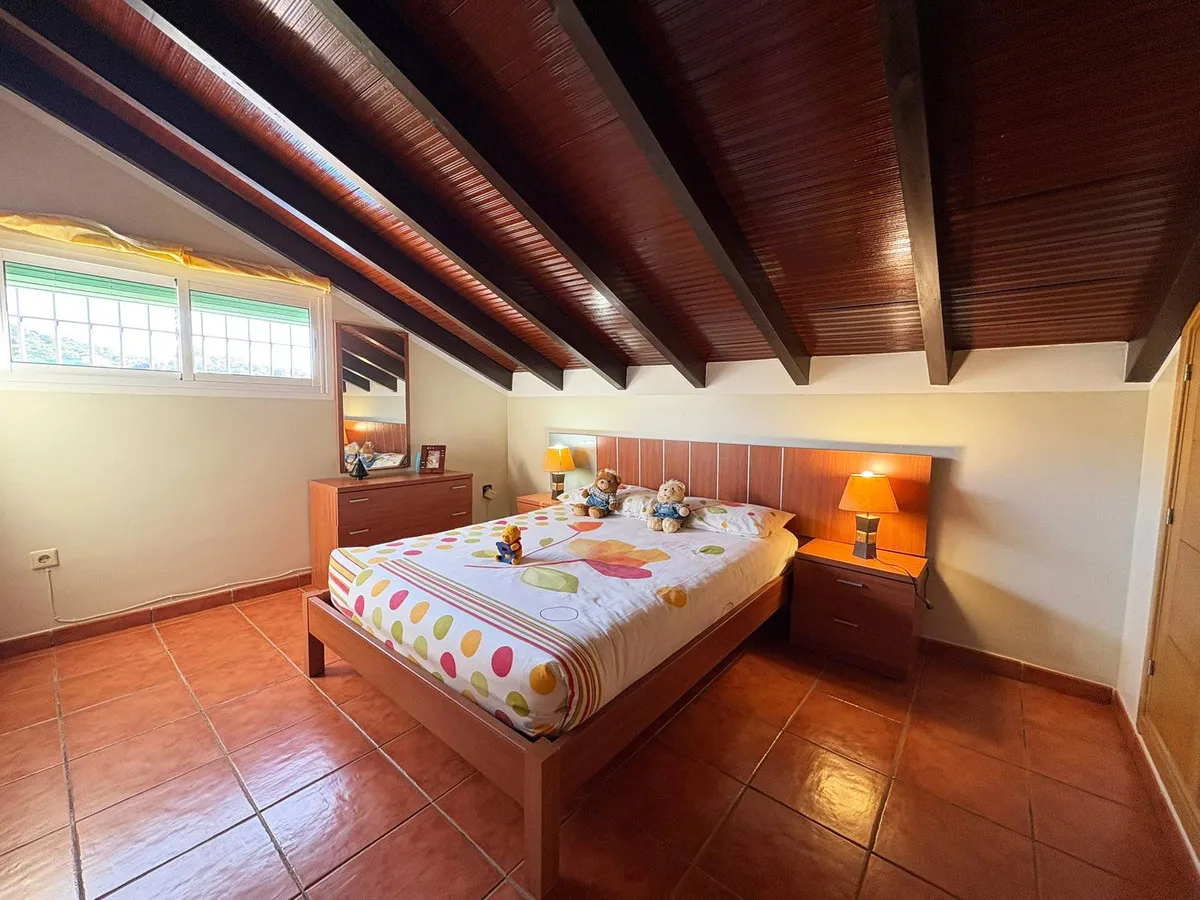 7e55d100-5551-4ee5-a71c-80121e11976a