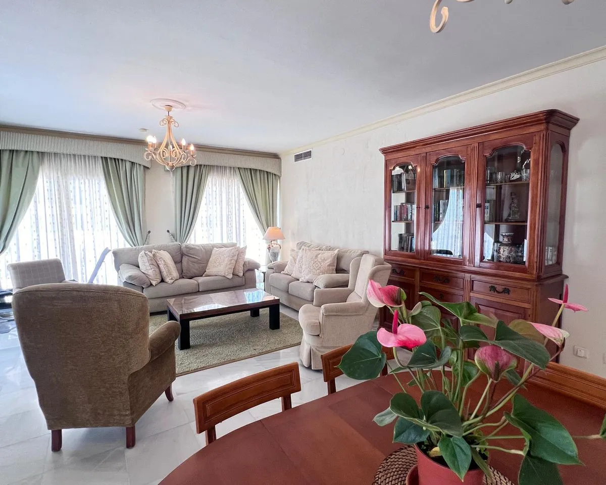 1100a9e9-cce0-4325-a5da-78c18dc29c82