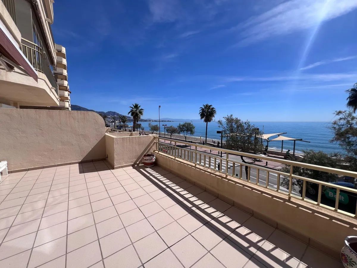 12c358d1-27f9-43cc-8af8-f694ff695056