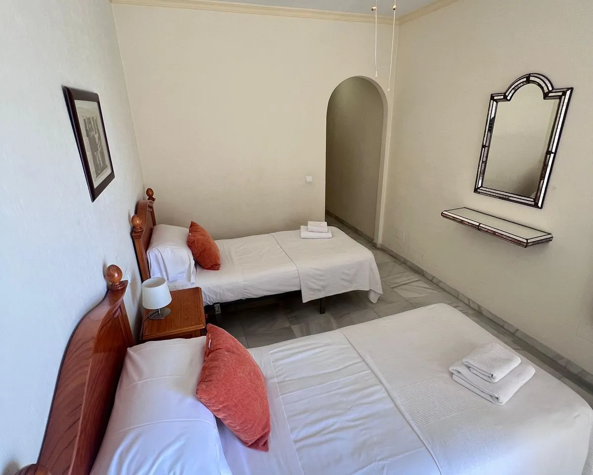 54678444-39b0-43f5-9b07-596a32cdf15e