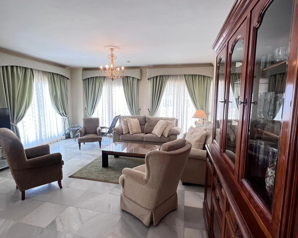 aa940de4-c47e-4e61-ae90-1f810a579c8e