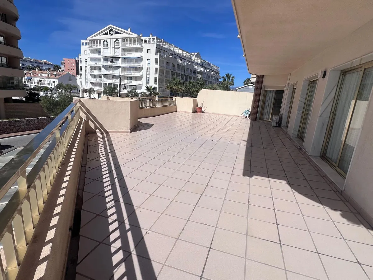 b01cccd7-6fec-4261-aea8-0b0b29bc2363