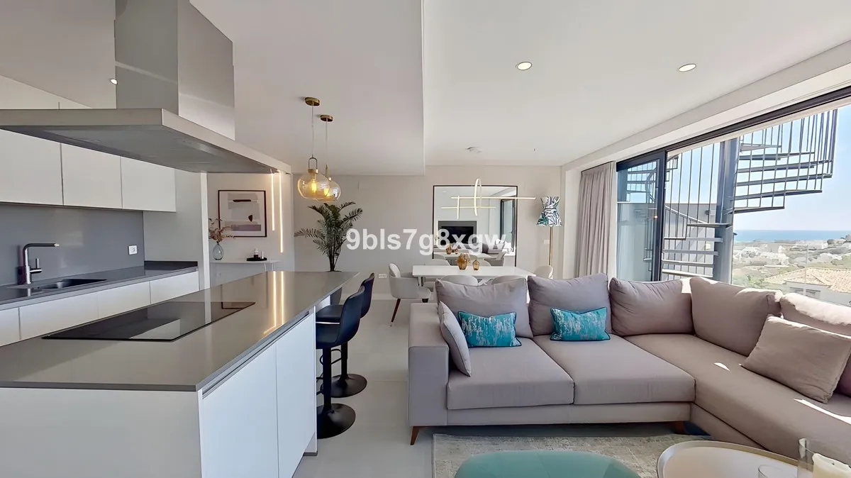 a69e37c3-3704-4e72-9d9f-ffeddefa7236