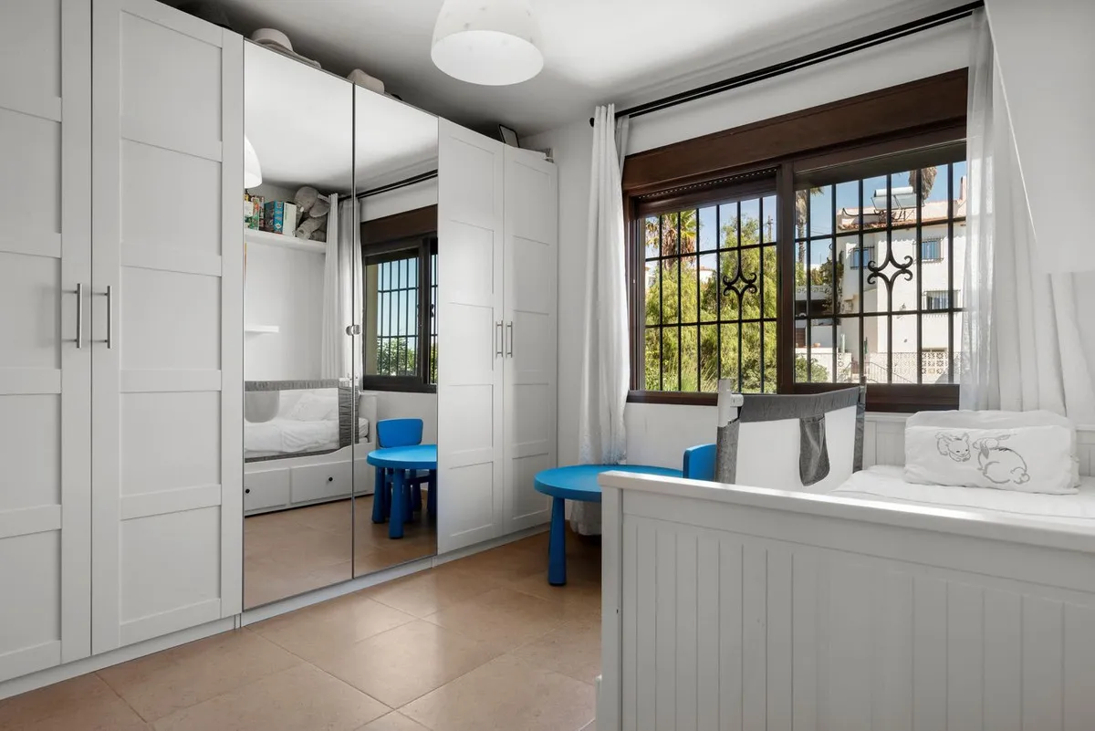 2c55e2bf-d15c-4eee-a347-ecab291e9bab