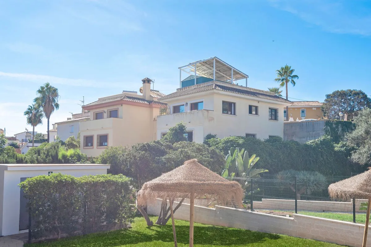 5b2f8dbd-062b-44a4-b384-57e6f770f3ca