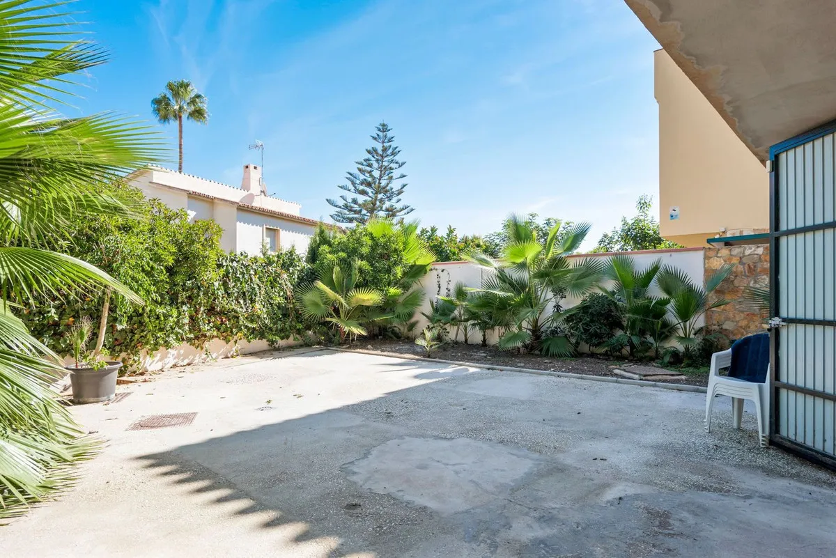 68475634-3d1e-4c91-8c2b-2ade71732b1a