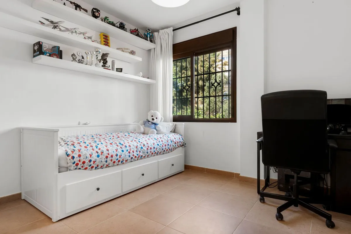 9d51cfa8-7db4-4f25-9b53-e947ea4e6a60