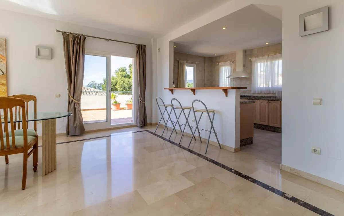 42039f50-d463-4a37-b259-66fd3a56959a