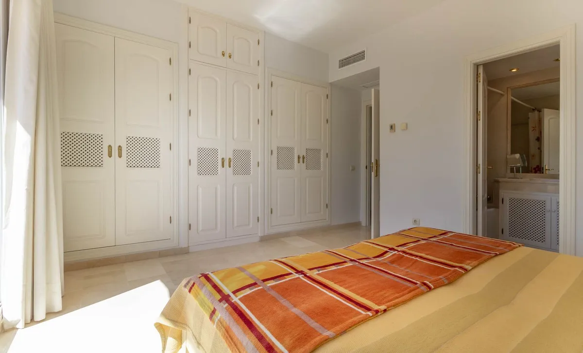 42134ad9-f4fe-49b5-82d2-fc8fcd5b3176