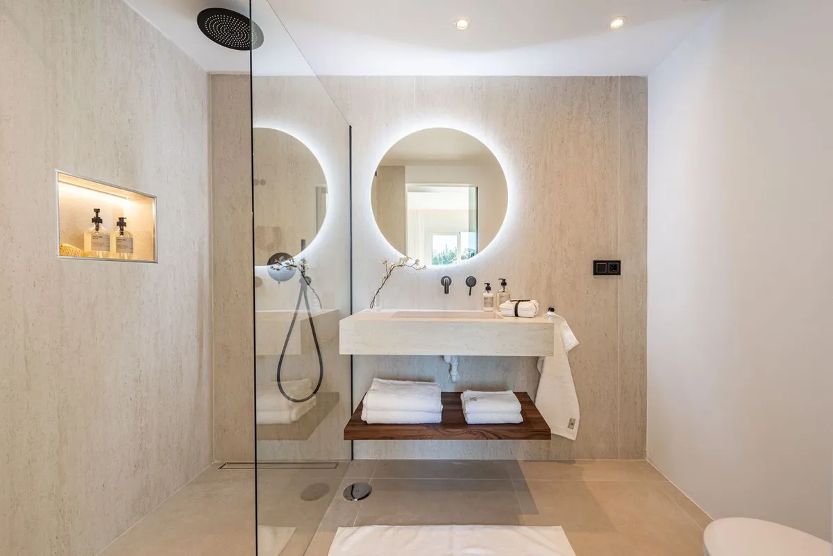 6eb0af99-e596-40e0-bfa0-f4d60b838f17