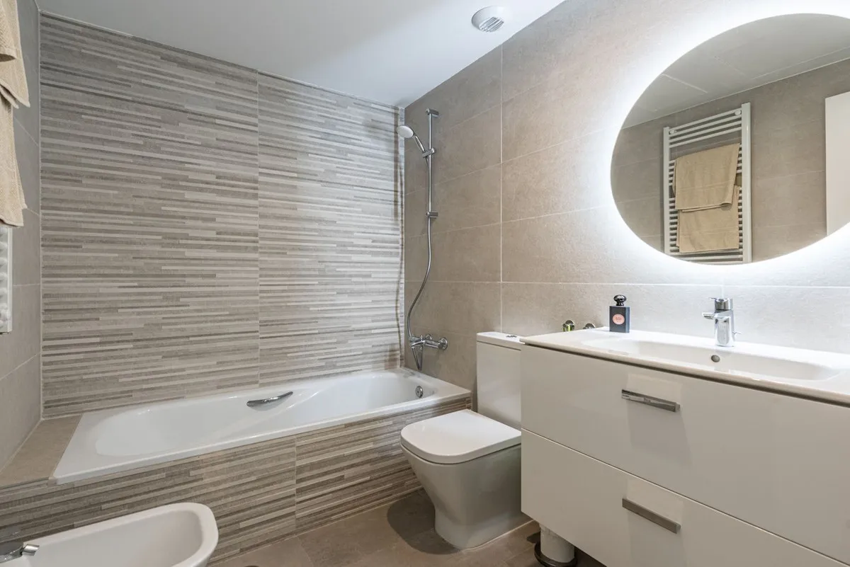 d93b789d-7269-498b-ada3-ed7b19e197fb