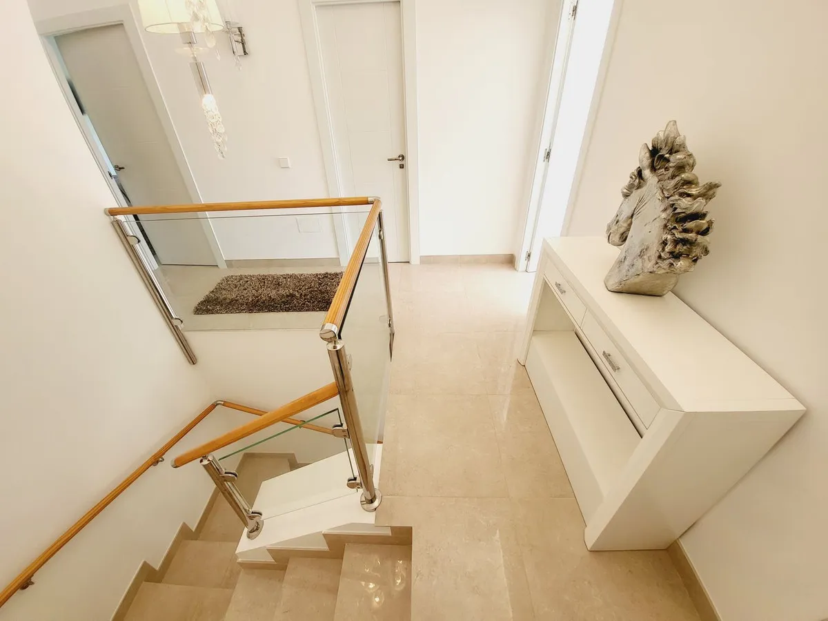 f6bce81d-38a4-4715-8fd5-fde04c57e9b4