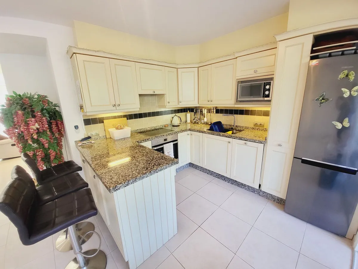 f79670e3-c74f-4c00-a241-f69e62e5a77d