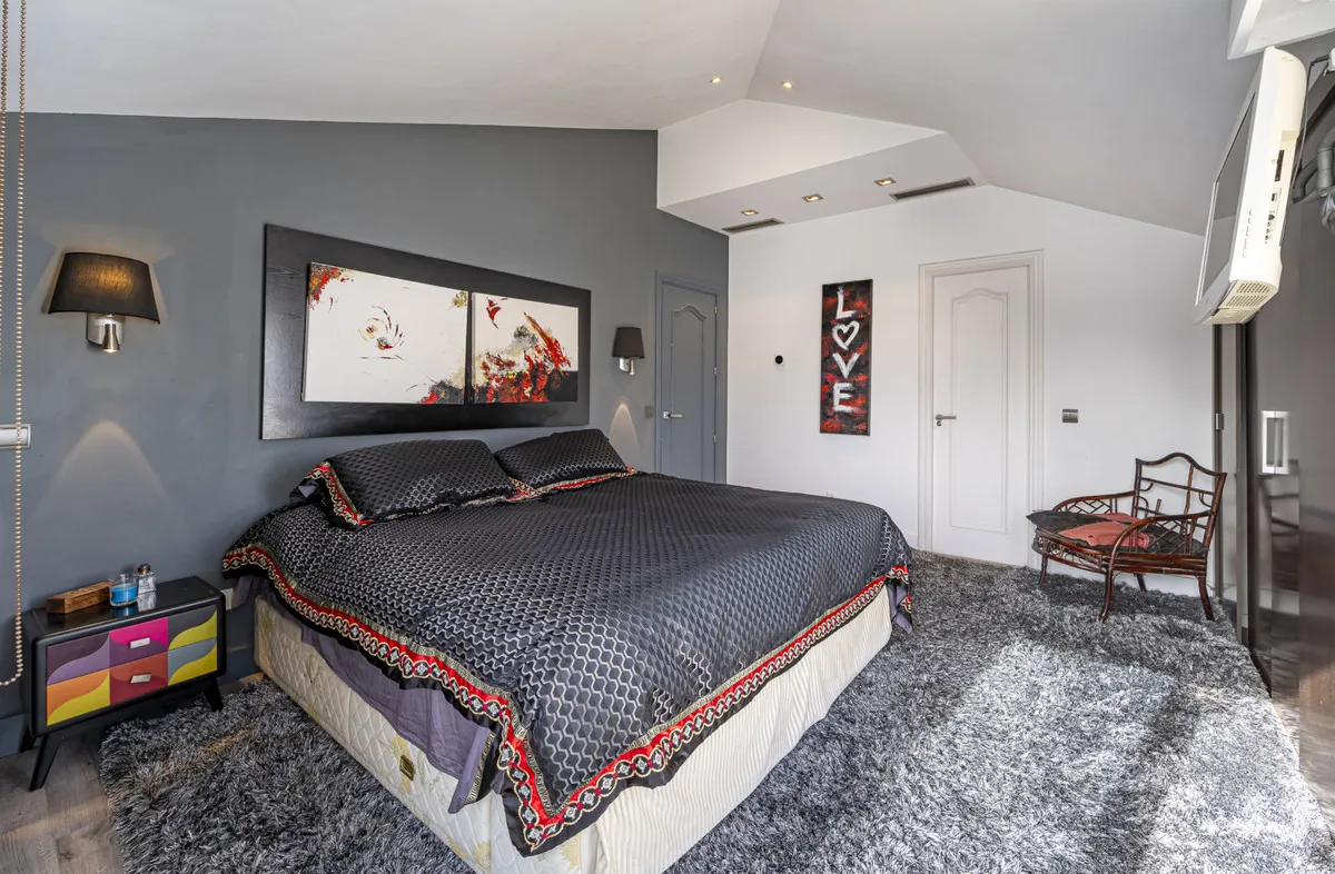 70458c01-5743-46d3-b9d3-806bc53ec901