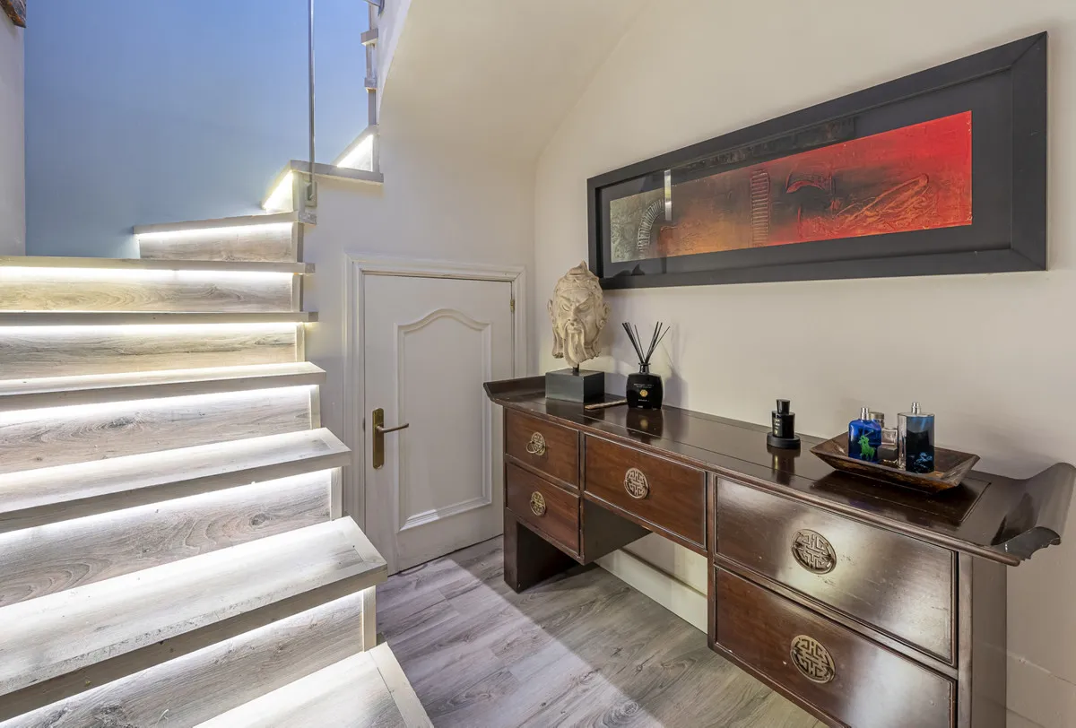 9b45f647-73c1-431c-84e6-bc48d7383f8a