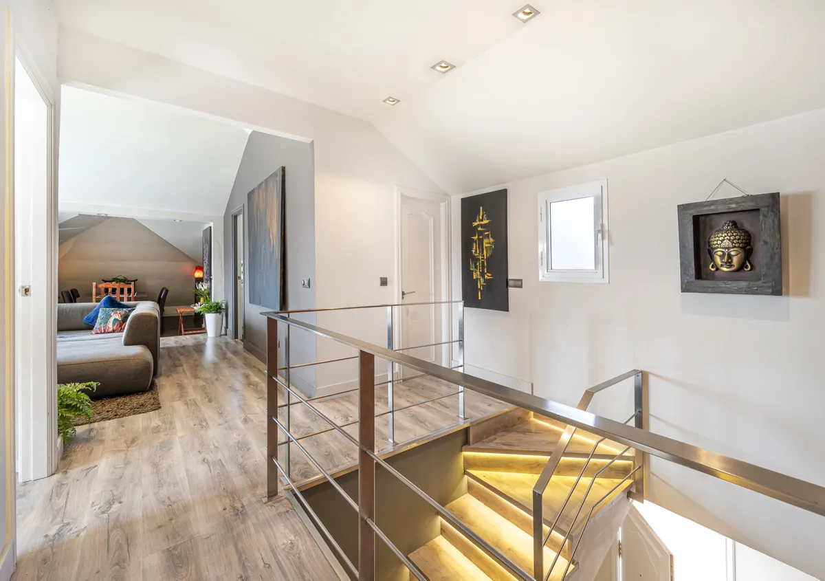 a91962c2-9fcb-43dd-951f-a5bce5d2b253