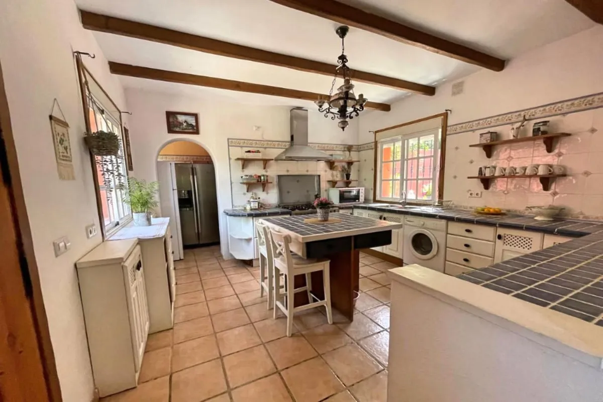 32f1b067-0c12-4fe3-a565-c27b78f24cd4