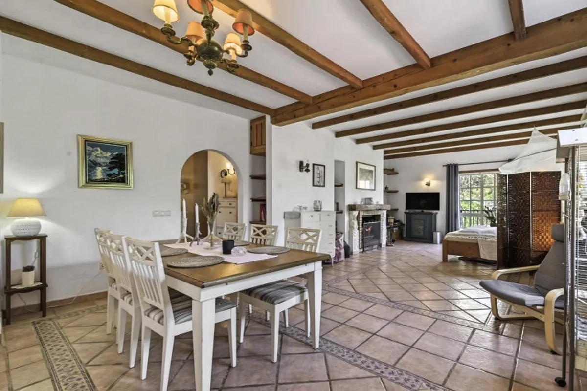 b3275949-1c0d-4cbb-9324-8e5750620985