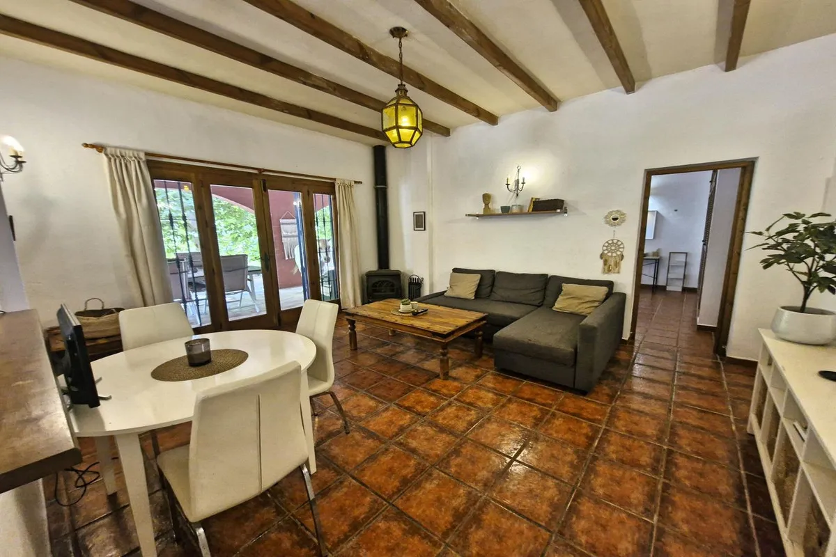 c76b3227-818f-4020-925f-4da9fc48c4f4