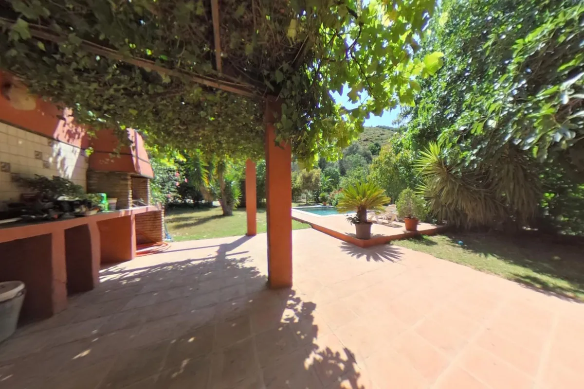 ccd621b9-be08-4896-9b14-68951f6f1f1b