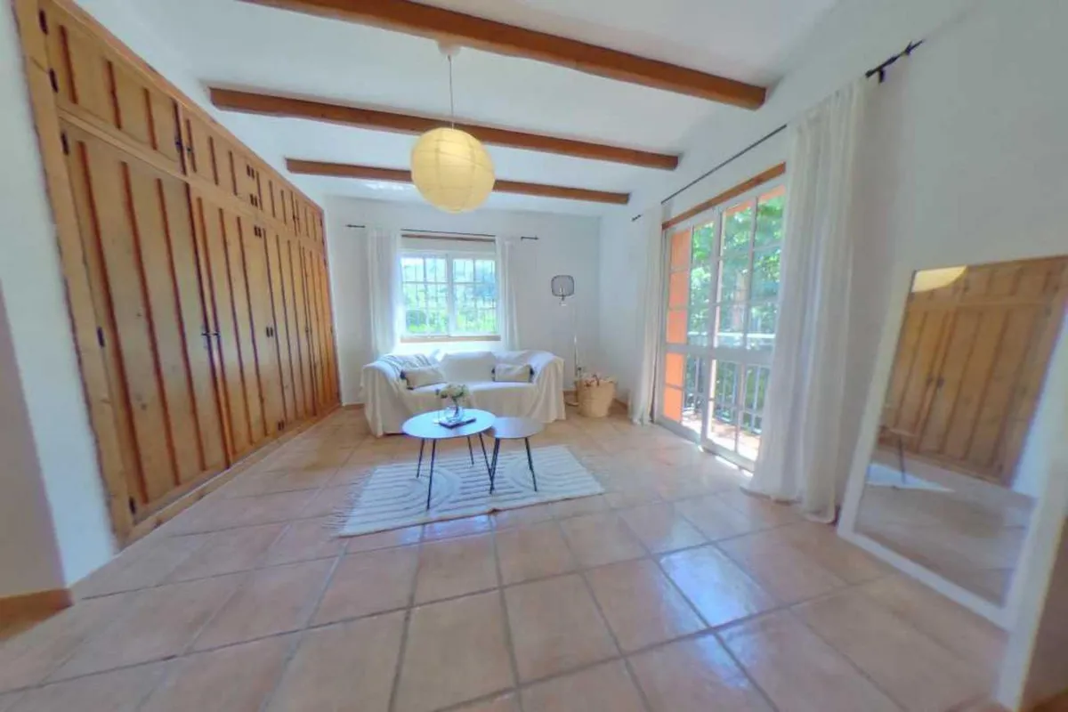 e3669139-34b7-4491-b2dc-c0c97ac3dd0b