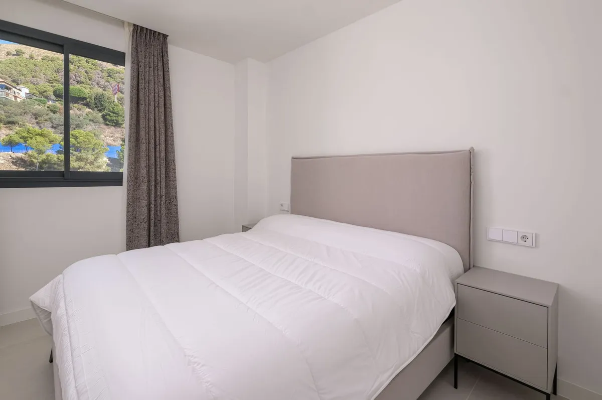 8e17fac2-1d25-464a-bad4-237af6b07e54