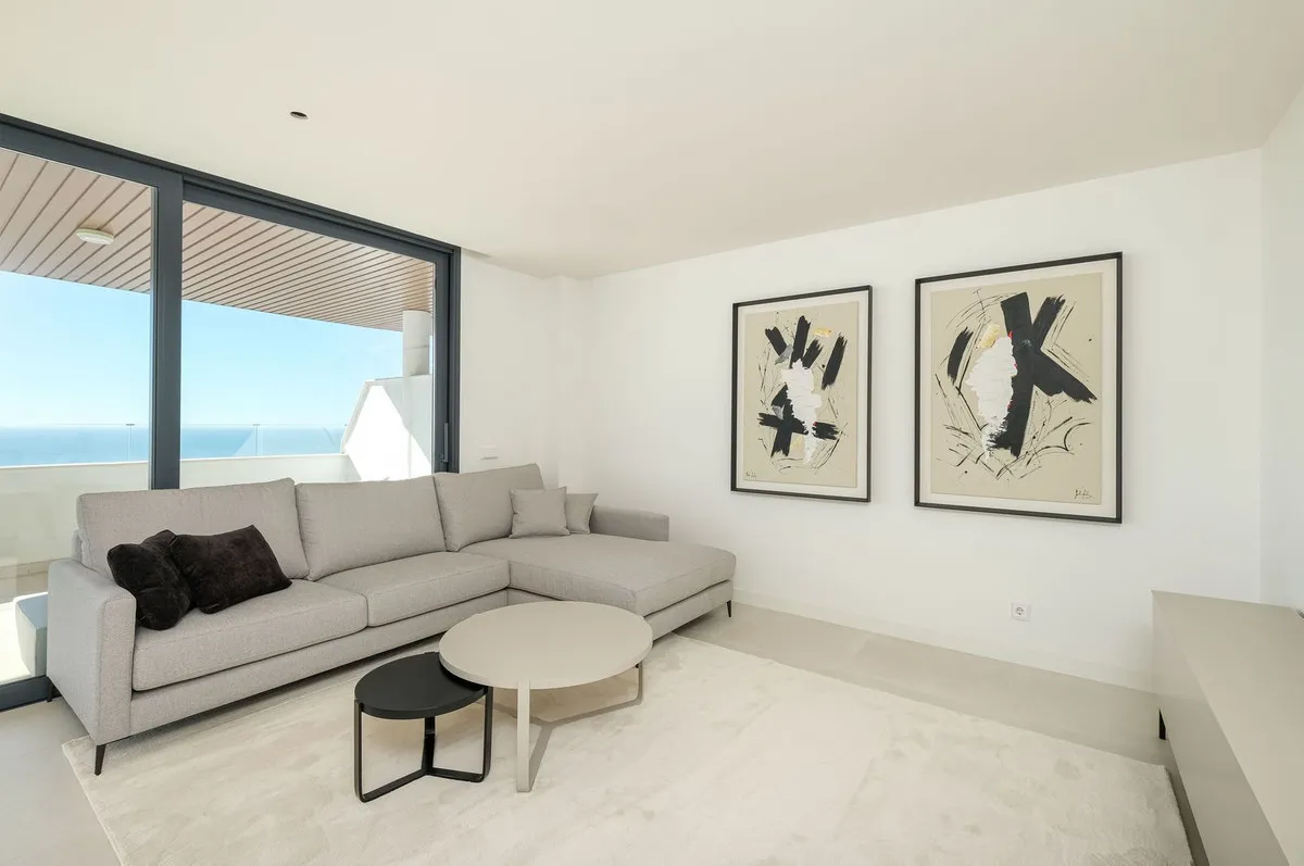 e8f89c52-fc79-40f0-b02d-74ba0723f052